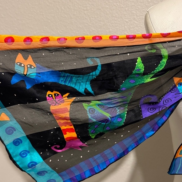 Laurel Burch Colorful Cats Scarf - Picture 4 of 5